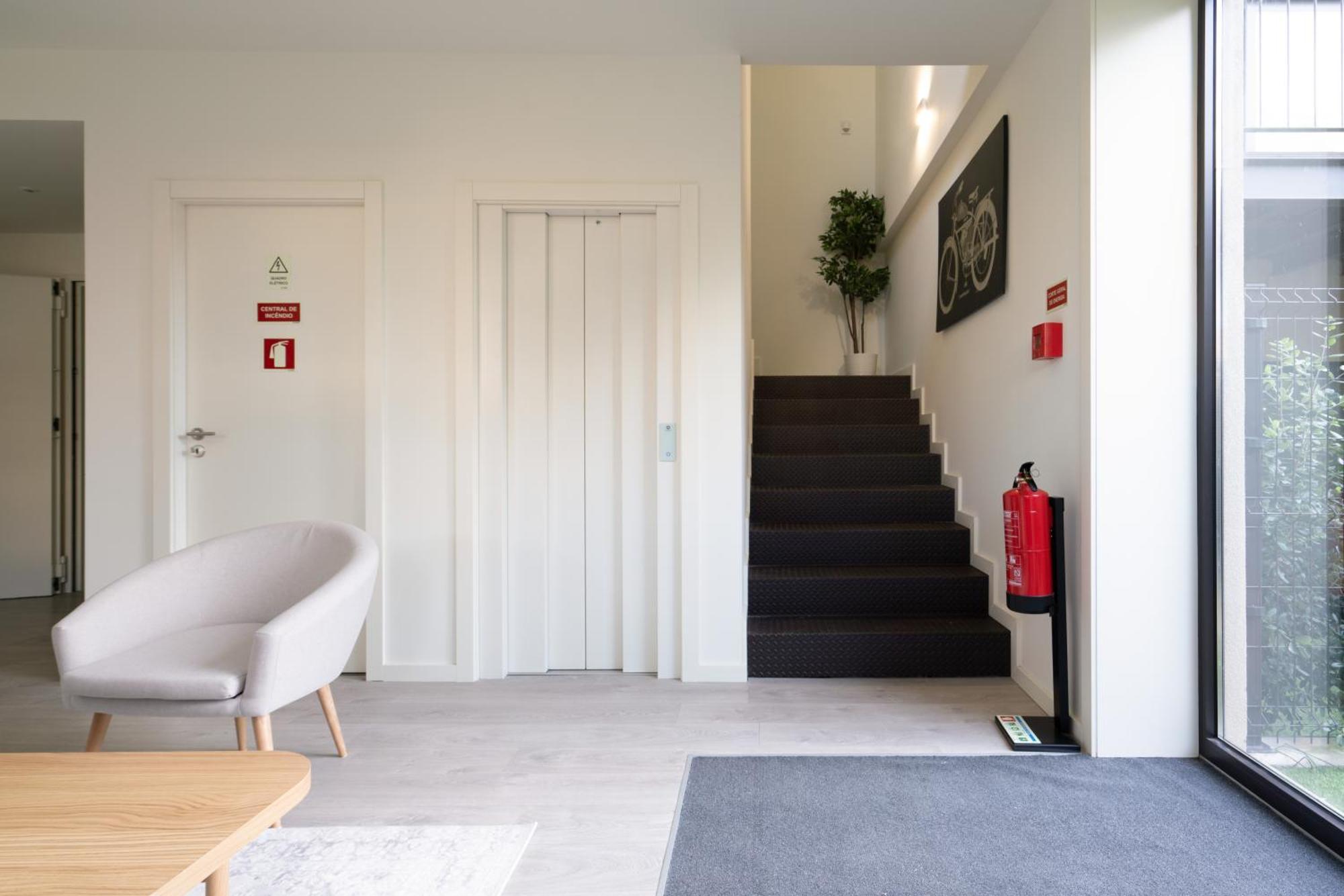 Host Wise - Central Private Flats - Terrace OOporto Exteriör bild