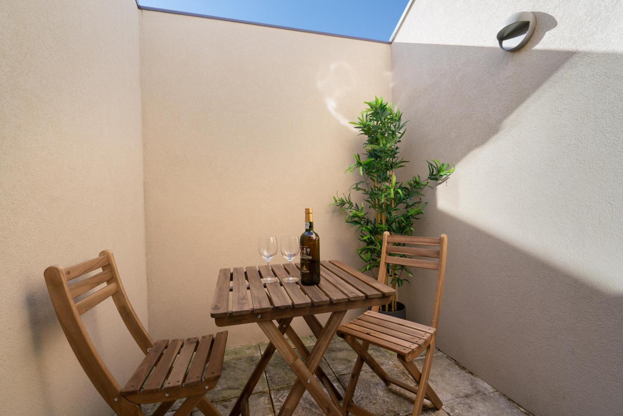 Host Wise - Central Private Flats - Terrace OOporto Exteriör bild